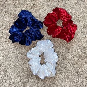 NWOT red white and blue velvet claire’s scrunchies